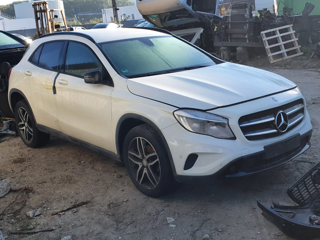 Carenaj aparatori noroi fata Mercedes GLA X156 2016 suv 1.6 benzina