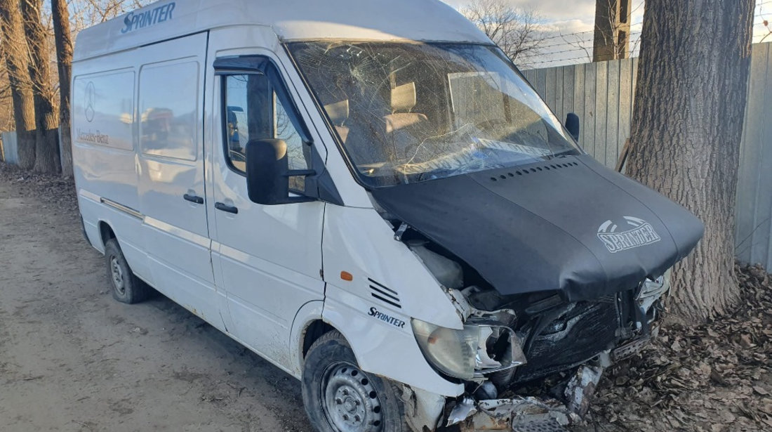 Carenaj aparatori noroi fata Mercedes Sprinter W905 2001 311 2.2 cdi