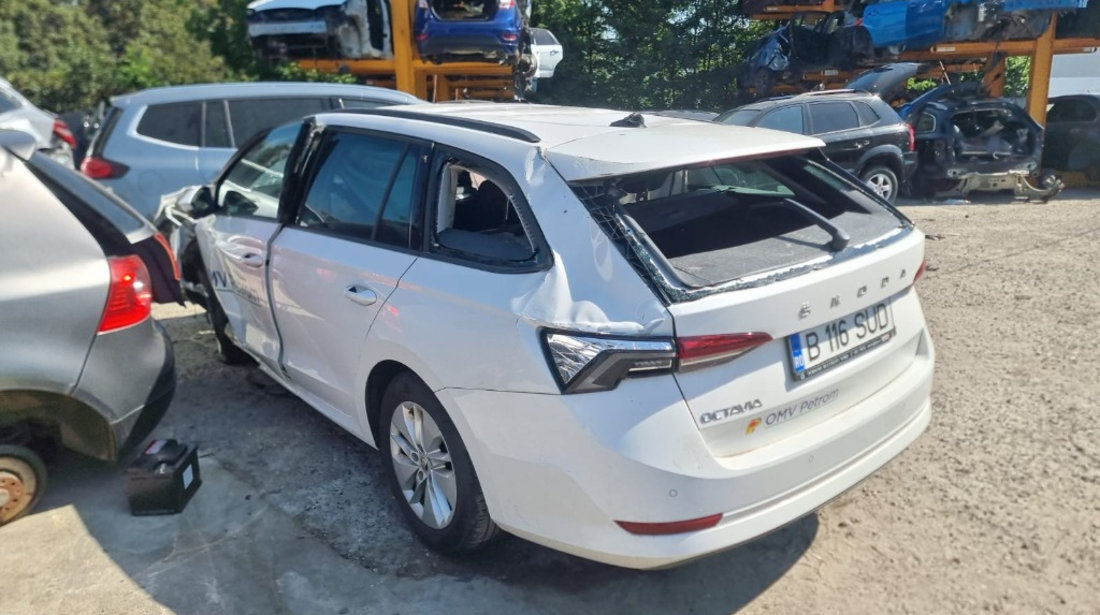 Carenaj aparatori noroi fata Skoda Octavia 2023 break 2.0 tdi DTRB