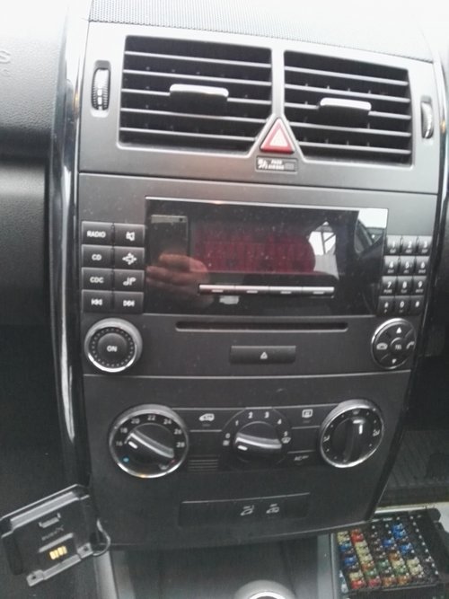 CD player auto Mercedes A class W169 An 2004-2008