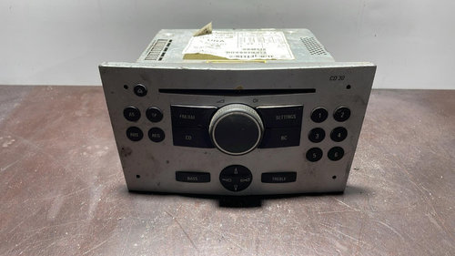 CD player cu MP3 cod 13190857 Opel Astra H 2004 2005 2006 2007