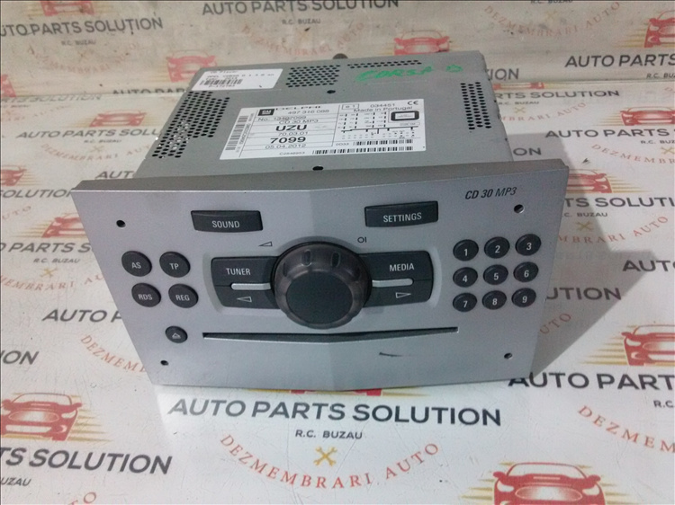 CD Player OPEL CORSA D 1.3 D an fabr. 2014