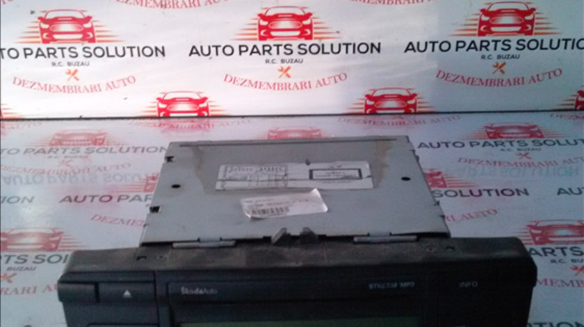 CD player SKODA OCTAVIA 2 2005-2009