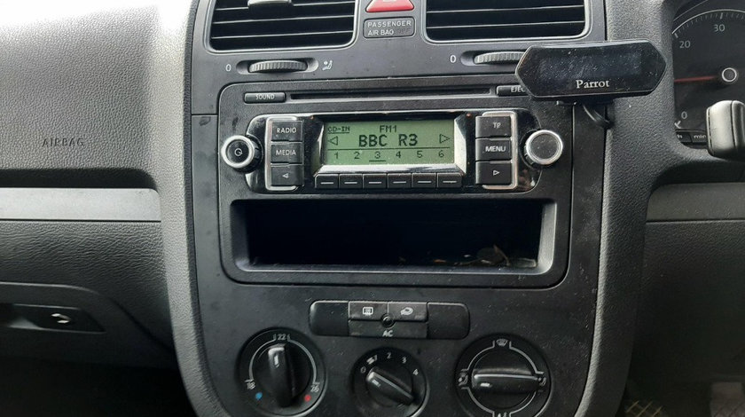 CD player Volkswagen Golf 5 2009 Variant 1.9 TDI