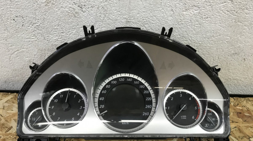 Ceas bord Mercedes Benz E220 W212, 170cp, Automat sedan 2009 (A2125409547)