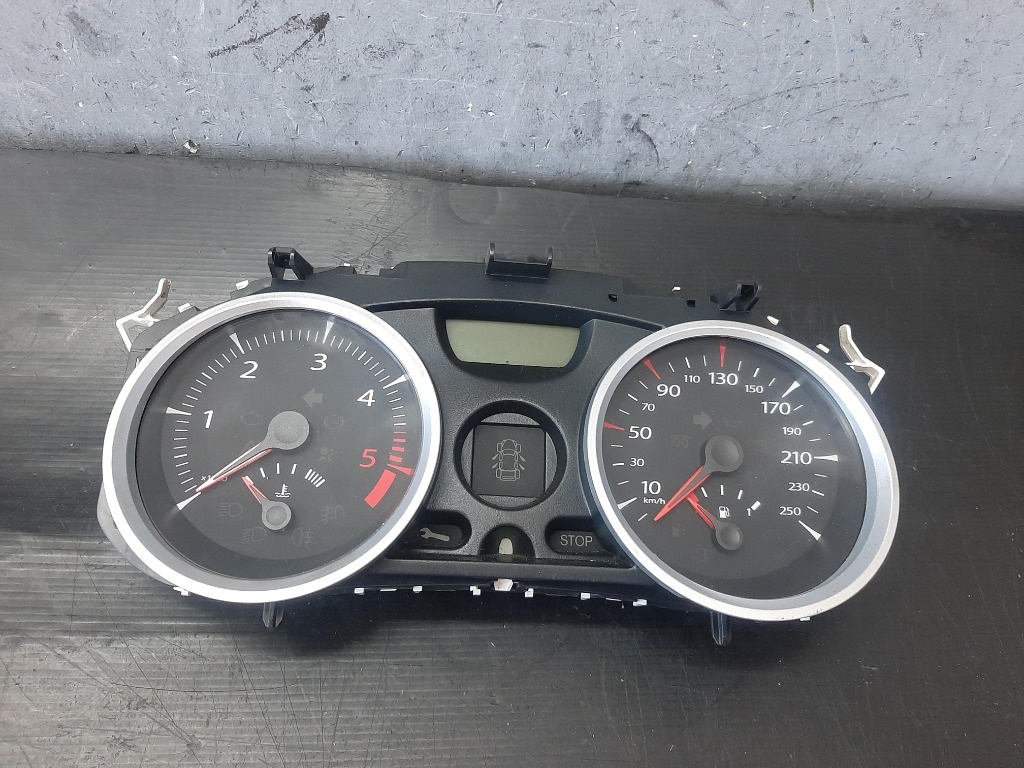 Ceasuri bord diesel renault megane 2 bm0 1 8200720321