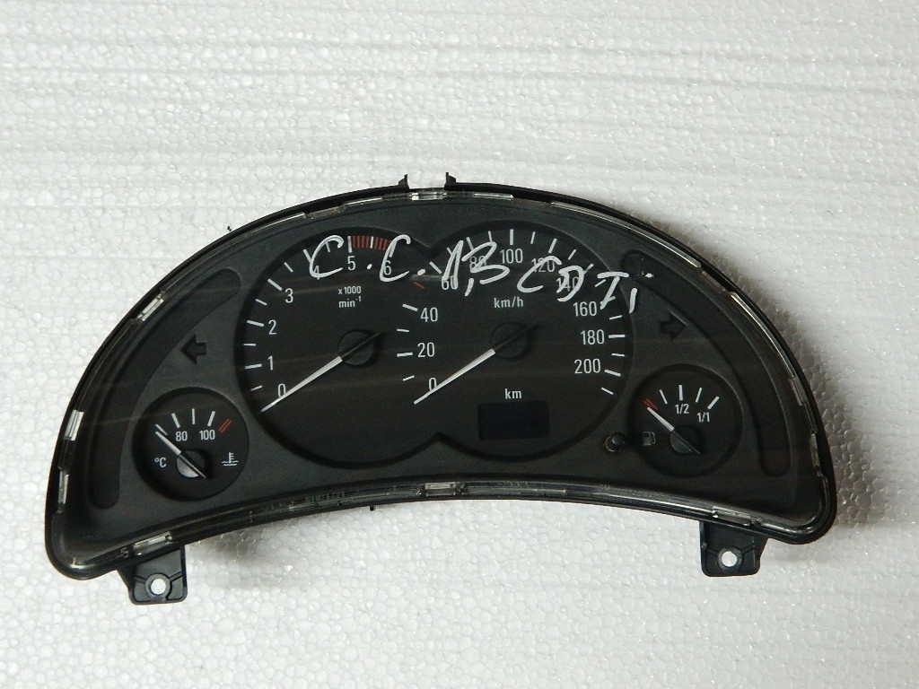 Ceasuri bord Opel Corsa C 1.3Cdti #58492118