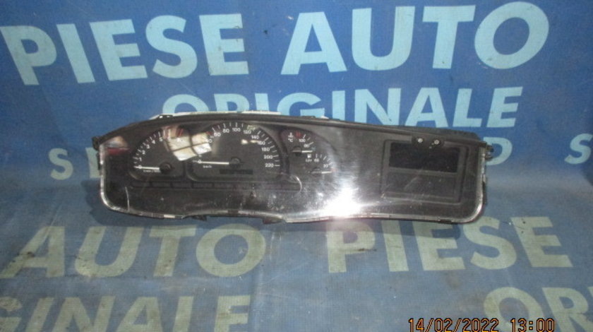 Ceasuri bord Opel Vectra B 1.8i 16v; 24422203 (geam fisurat)
