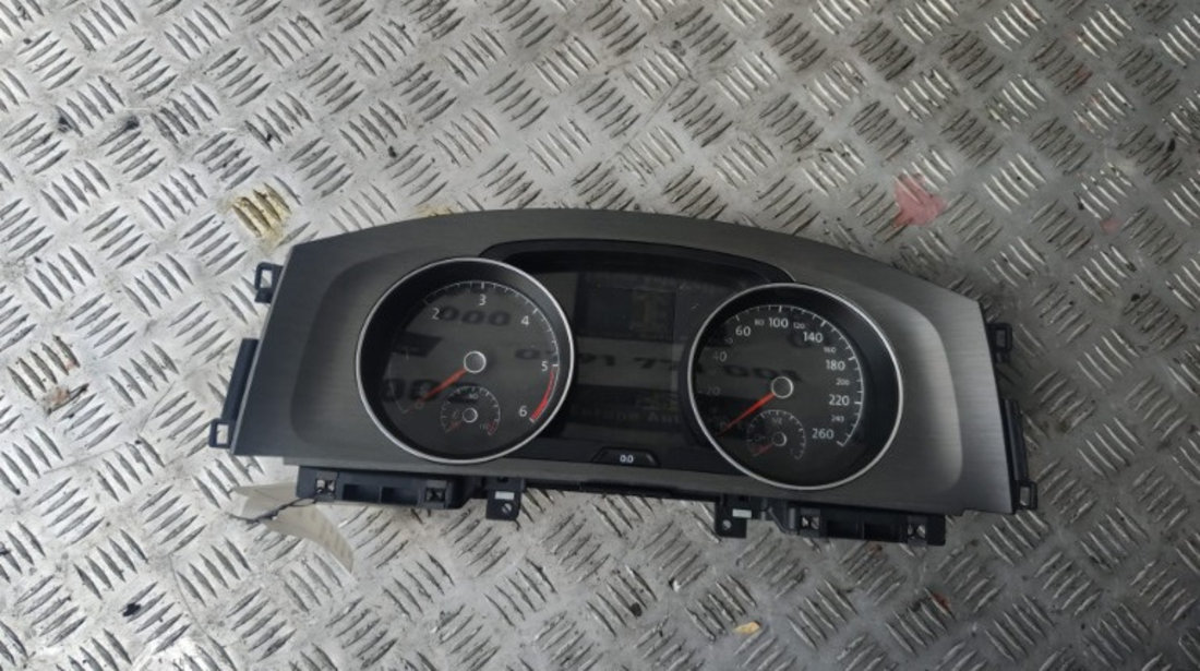 Ceasuri bord Vw Golf 7 1.6 TDI hatchback cod motor CLH ,transmisie automata, an 2013 cod 5G0920860A