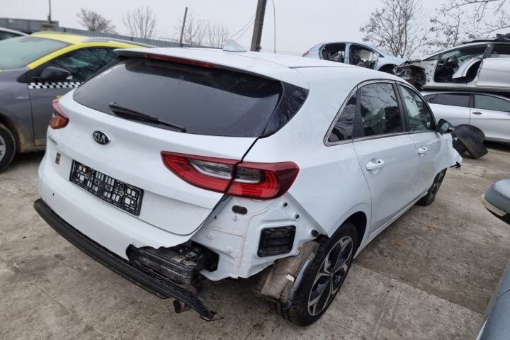 Centuri siguranta spate Kia Ceed 2019 hatchback 1.6 diesel