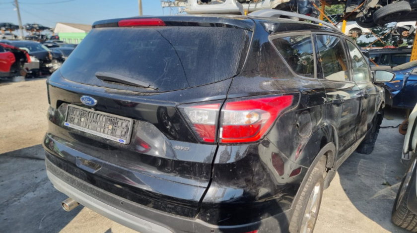 Chedere Ford Kuga 2019 SUV 2,0 T8MC