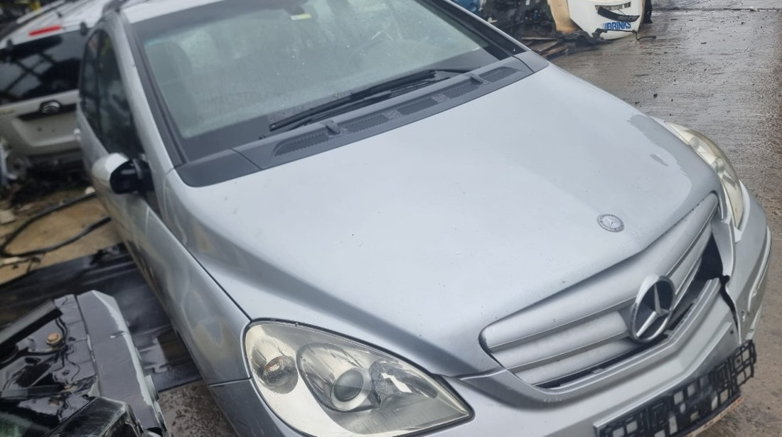 Chedere Mercedes B-Class W245 2006 hatchback 2.0 cdi OM 640.940