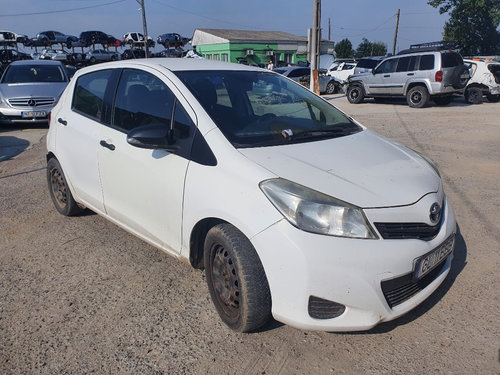 Chedere Toyota Yaris 2012 hatchback 1.4