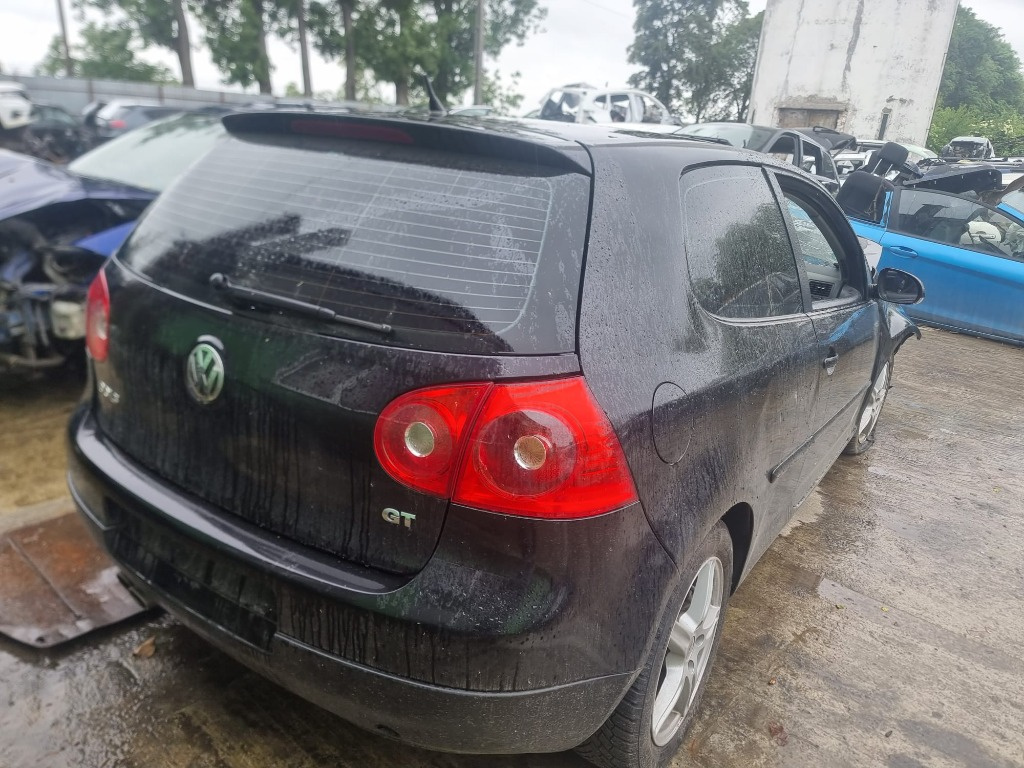 Chedere Volkswagen Golf 5 2007 hatchback 2.0 tdi BMN