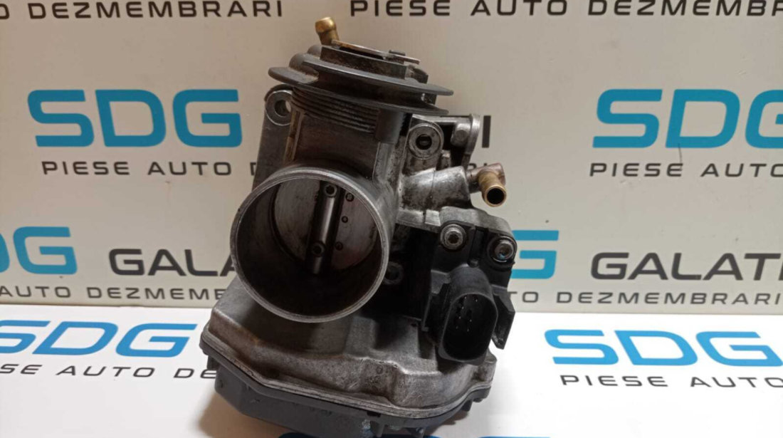 Clapeta Acceleratie Volkswagen Bora 1.4 B AKQ AHW 1999 - 2005 Cod 030133064F [M6297]