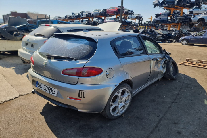 Claxon Alfa Romeo 147 2006 HatchBack 1,9 jti 937A5000