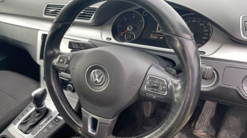 Comenzi volan VOLAN DIN PIELE CU COMENZI SI PADELE Volkswagen Passat B7 [2010 - 2015] Variant wagon 5-usi 2.0 TDI (140 hp)