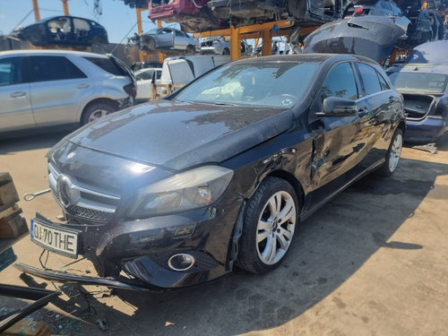 Compresor AC clima Mercedes A-Class W176 2013 hatchback 1.8 cdi 651.901