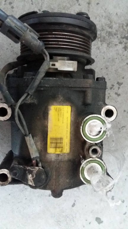 Compresor ac ford tourneo connect 1.8 tdci ys4h19d629ad