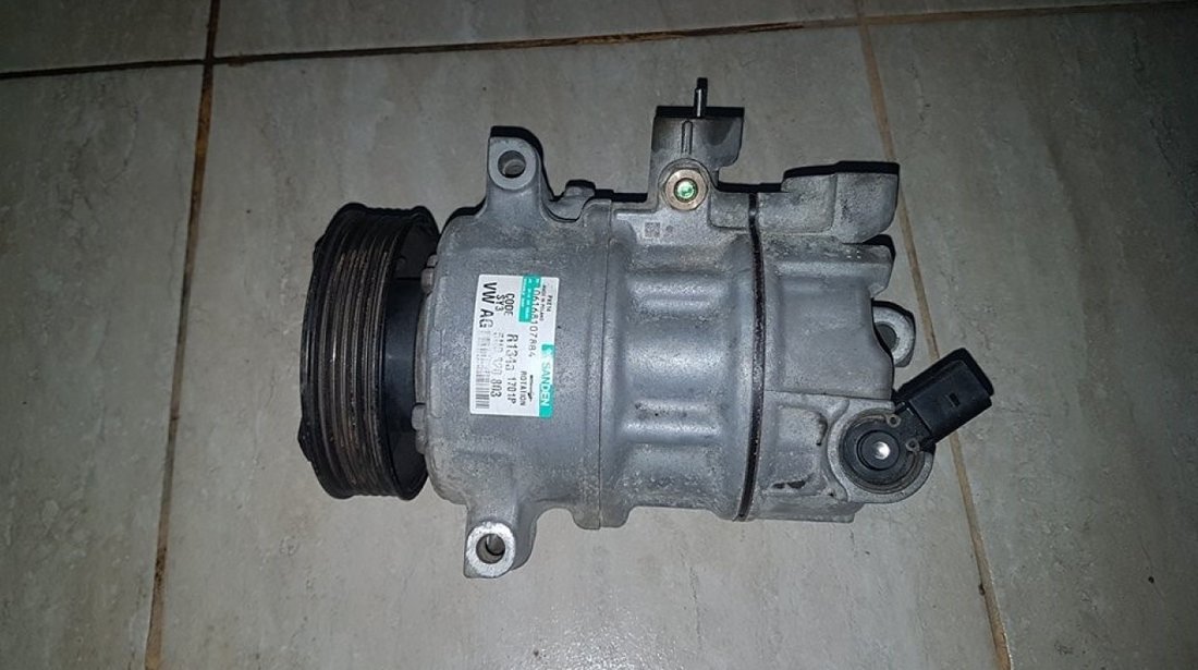 Compresor clima 5n0820803 vw golf 6 1.6 tdi cayc 105 cai