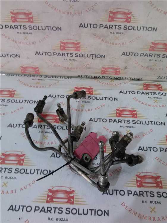 Conducta injectoare ( 5 buc) TOYOTA AVENSIS 2001