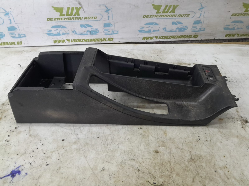 Consola centrala 13162600 BMW Seria 3 E46 [facelift] [2001 - 2006] 2.0 D m47 204d4