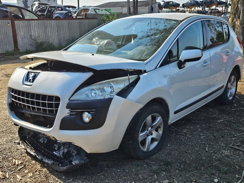 Consola centrala Peugeot 3008 2013 minivan 1.6 9HD