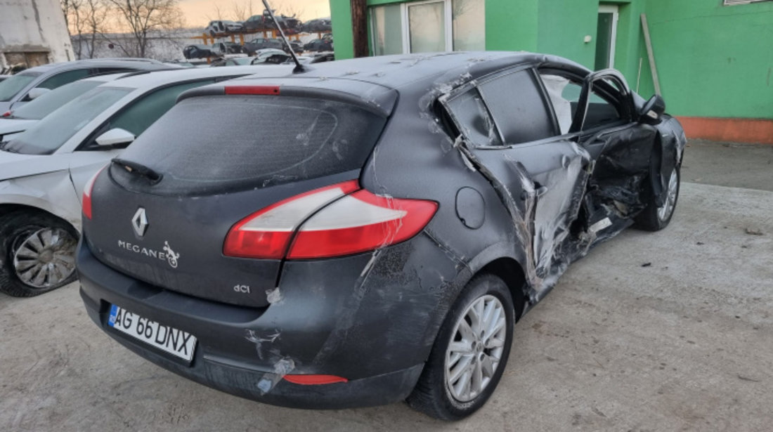 Consola centrala Renault Megane 3 2012 hatchback 1.6 diesel