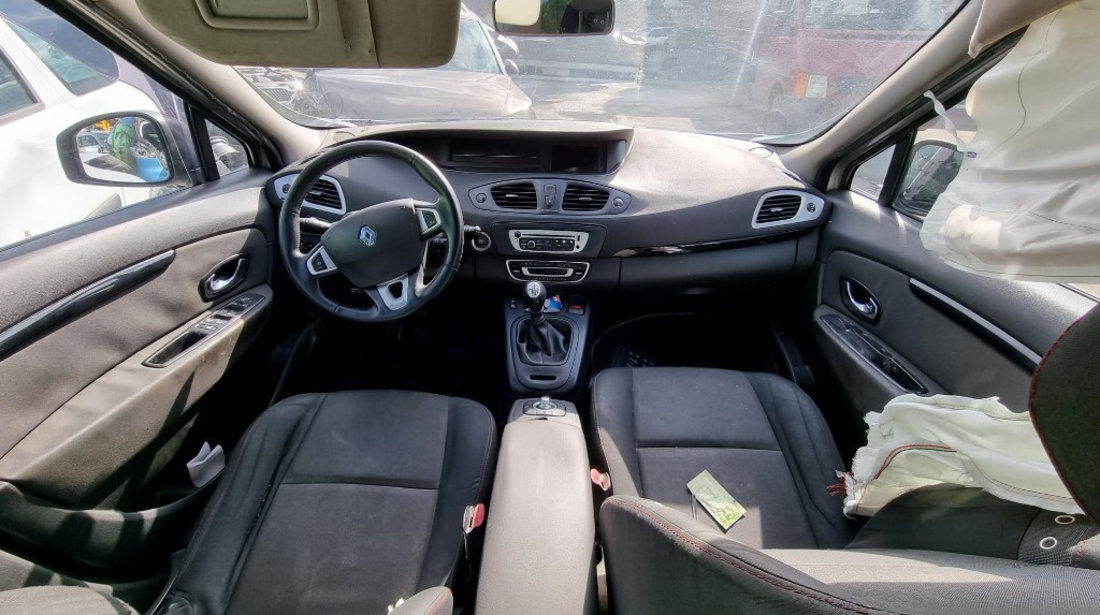 Consola centrala Renault Scenic 3 2010 monovolum 1.5 dci