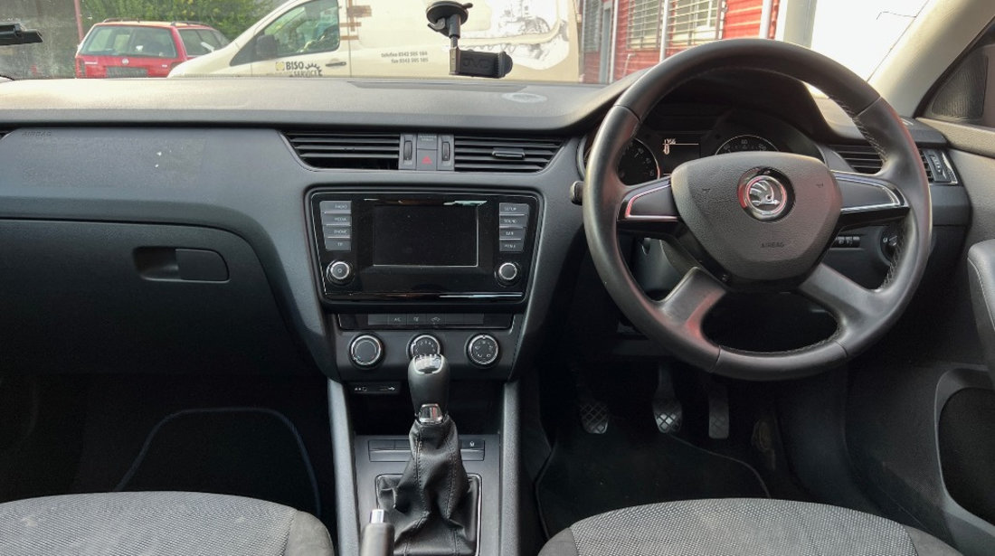 Consola centrala Skoda Octavia 3 2015 BERLINA 1.6 TDI