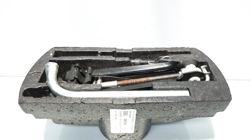 Cric cu cheie, spuma si cui remorcare, Vw Golf 6 Plus (idi:580153)