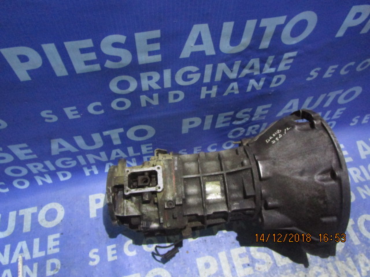 Cutie viteze manuala Jeep Grand Cherokee 2.5td; 5109021AB (defecta, sare  din treapta 1) #39599271