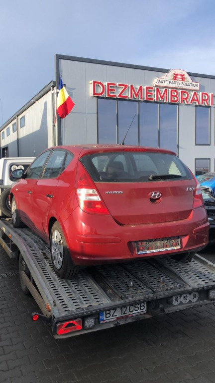 Dezmembram Hyundai i30 1.4 B an fabr. 2008