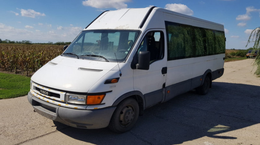 Dezmembram IVECO Daily 3 [1999 - 2006] Microbuz 4-usi 2.8 JTD MT (140 hp)