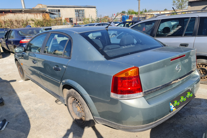 Dezmembram Opel Vectra C [2002 - 2005] Sedan 4-usi 1.6 MT (105 hp)