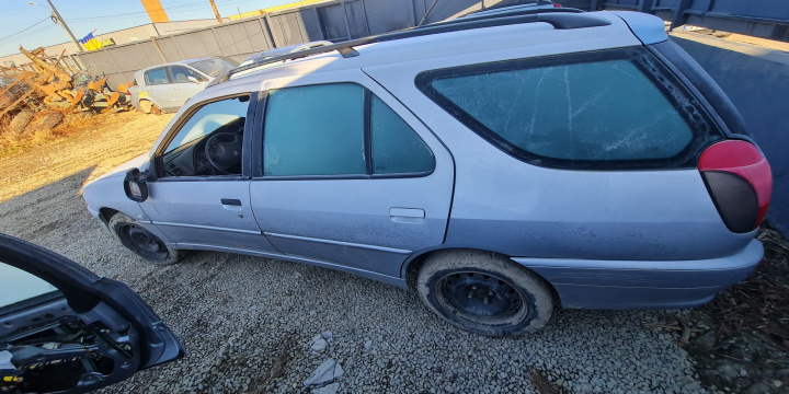 Dezmembram Peugeot 306 [facelift] [1997 - 2002] wagon 1.6 MT (89 hp)