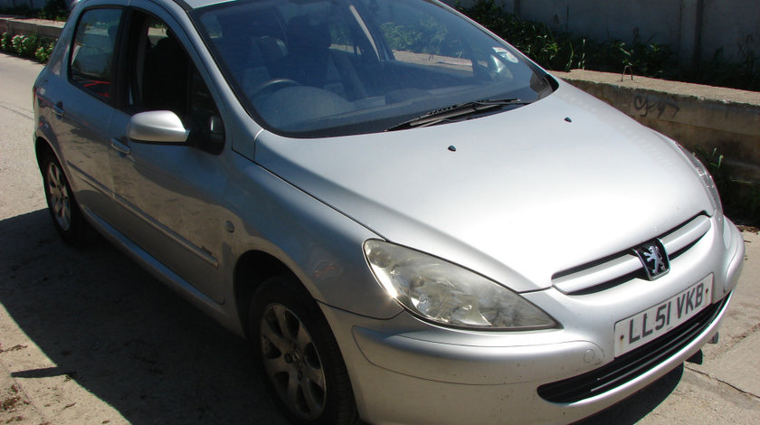 Dezmembram Peugeot 307 [2001 - 2005] Hatchback 5-usi 2.0 HDi MT (136 hp) (3A/C)