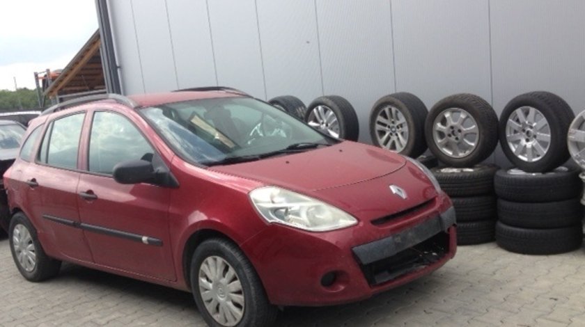 Dezmembram Renault Clio facelift,1.5 D, an fabricatie 2011