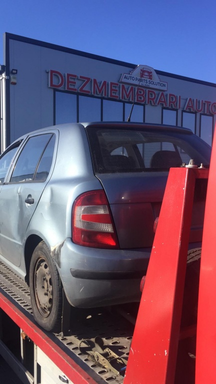 Dezmembram Skoda Fabia 1.2 benzina 12V,an fabr. 2006