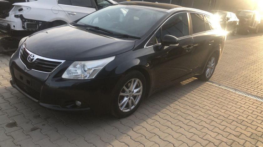 Dezmembram Toyota Avensis 2.0 d an fabr 2011