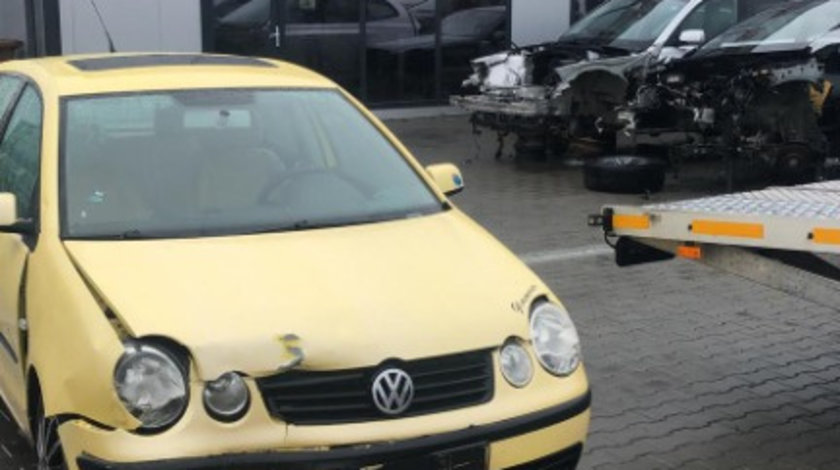 Dezmembram Volkswagen Polo 1.4 FSI an fabr 2003