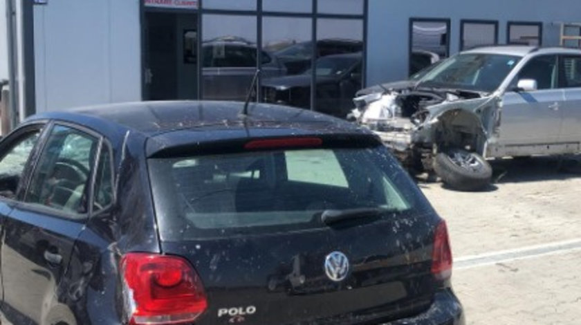 Dezmembram Volkswagen Polo 1.6 D an fabr 2010