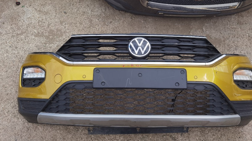 Dezmembram Volkswagen T-Roc 2019 1.0 TDI benzina Cod motor DLA