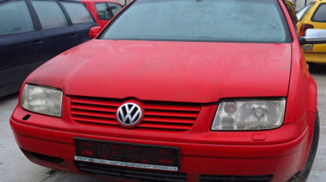 Dezmembram Volkswagen VW Golf 4 [1997 - 2006] wagon 1.9 TDI MT (101 hp)