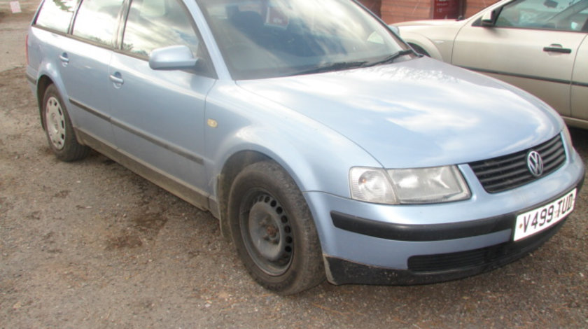 Dezmembram Volkswagen VW Passat B5 [1996 - 2000] wagon 1.8 MT (125 hp) (3B5)