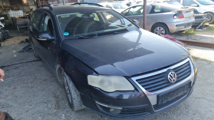 Dezmembram Volkswagen VW Passat B6 [2005 - 2010] wagon 5-usi 1.9 TDI MT (105 hp)