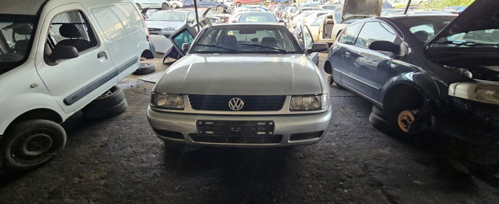 Dezmembram Volkswagen VW Polo 3 6N [1994 - 2001] Classic Sedan 1.4 MT (75 hp)