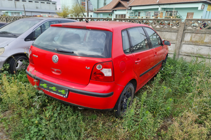 Dezmembram Volkswagen VW Polo 4 9N [2001 - 2005] Hatchback 5-usi 1.4 16V MT (75 hp)