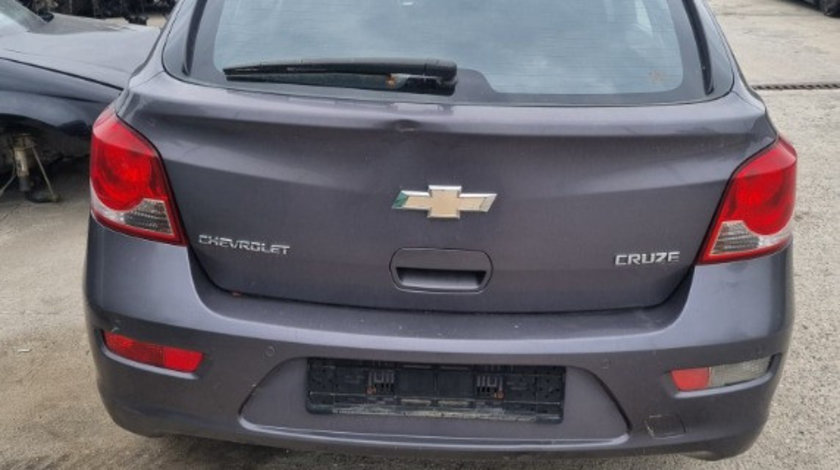 Dezmembrari Chevrolet Cruze Hatchback 2.0 VCdi 6 trepte manuala an 2013
