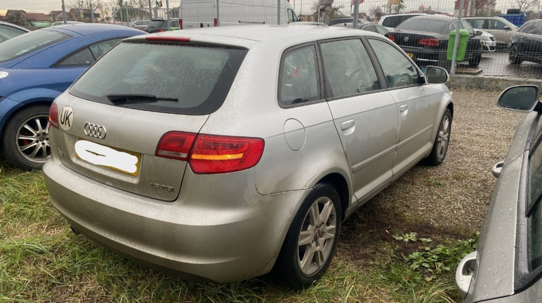 Dezmembrez Audi A3 Sportback (8PA) facelift 1.6 TDI 2009, CAYC